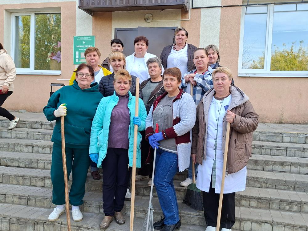 Медицинские работники Белинской больницы провели субботник.